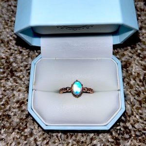 Vintage Crown Oval Moonstonee Ring in Rainbow Moonstone, 14k Rose Gold